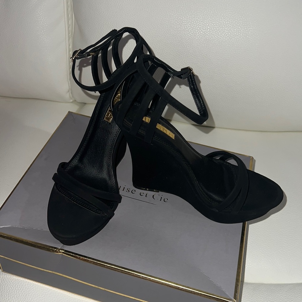 Size 9 satin